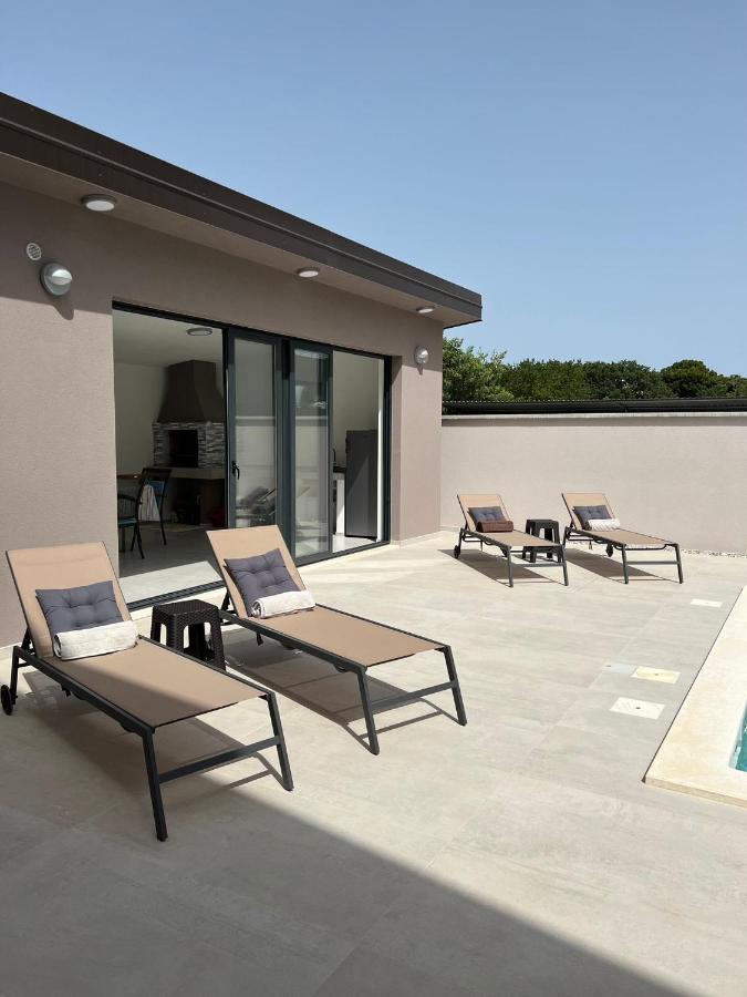 Villa Vida, Medulin - Bazen I Jacuzzi Kültér fotó