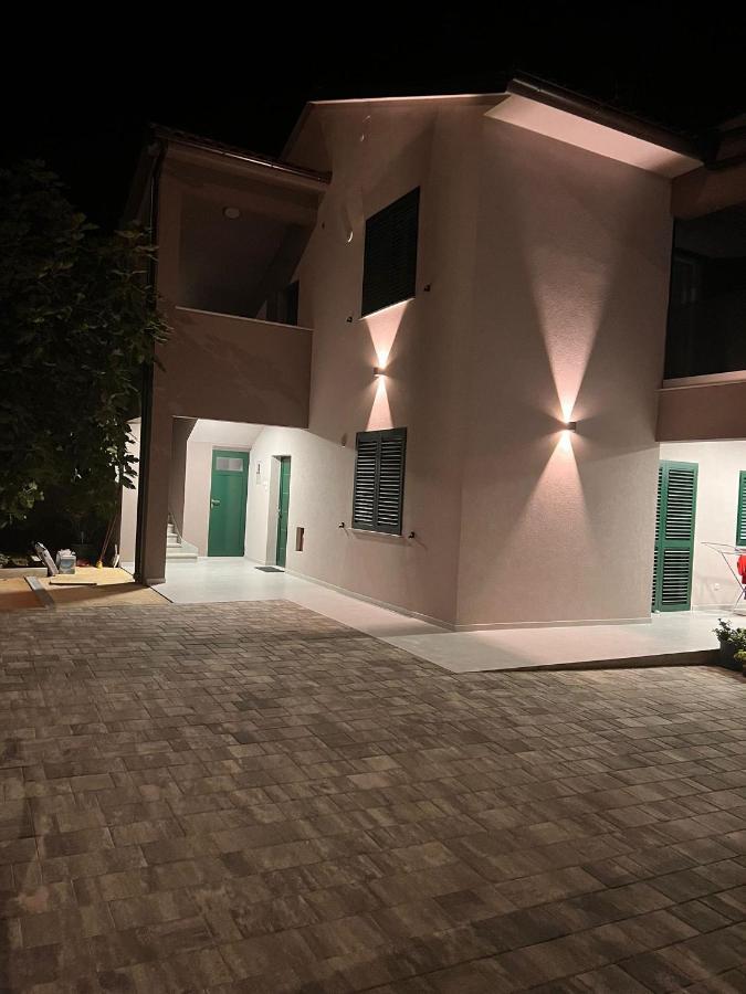 Villa Vida, Medulin - Bazen I Jacuzzi Kültér fotó